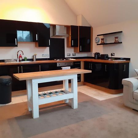 Modern 2Nd Floor 1 Bed Apartment In The Heart Of Llandudno Ngoại thất bức ảnh